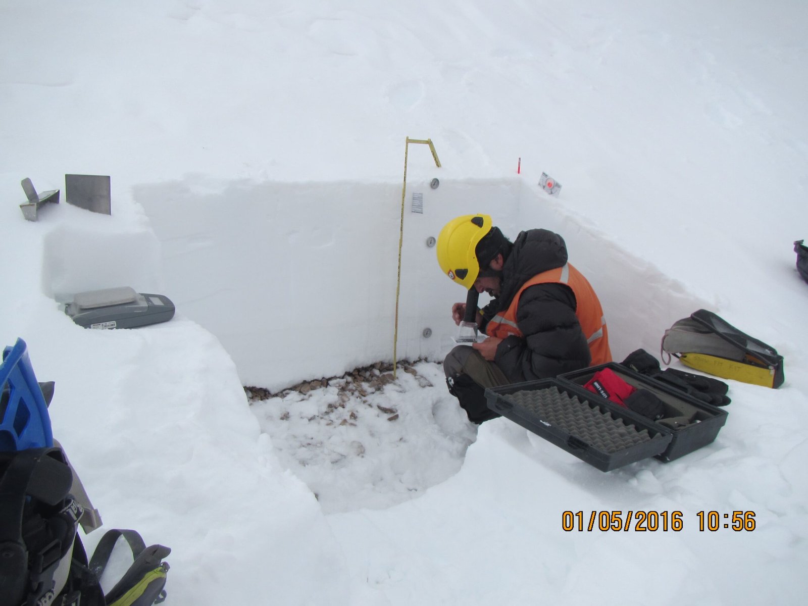 Control de avalanchas en faena