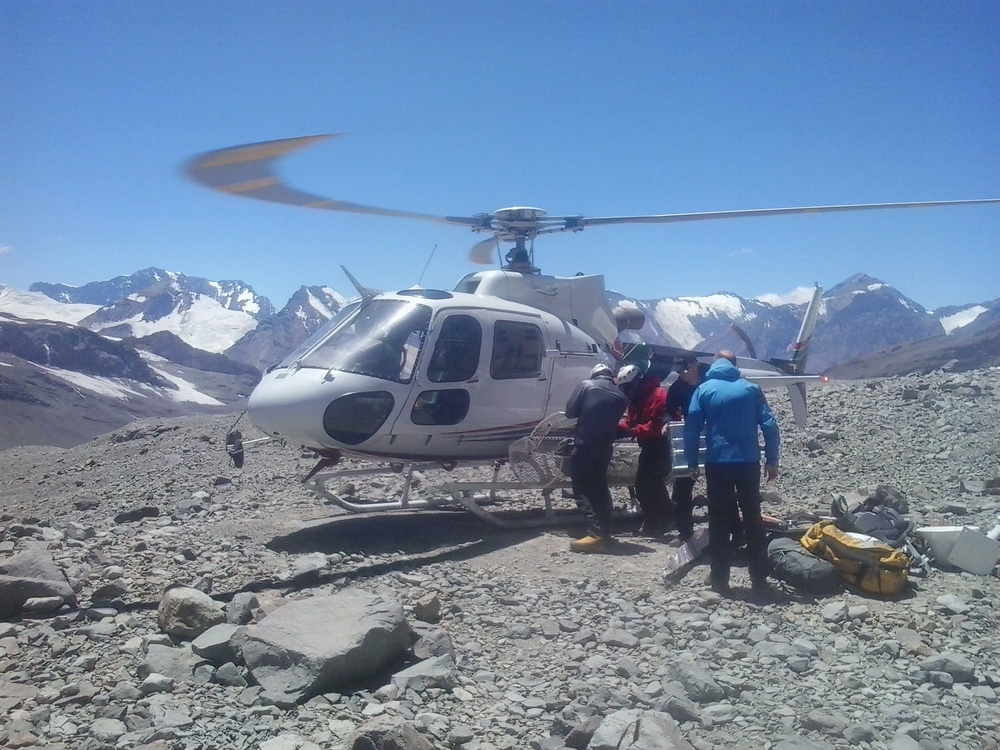 Operación de soporte en alta montaña