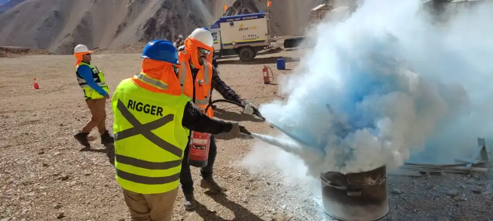 Brigada de rescate en montaña
