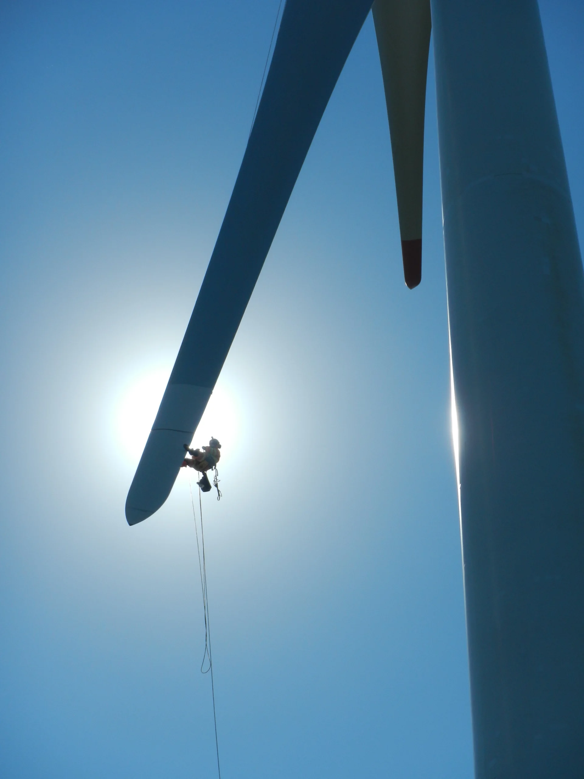 Técnico IRATA en operación vertical